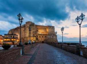 Naples, au cœur de la Méditerranée, une ville aux milles couleurs